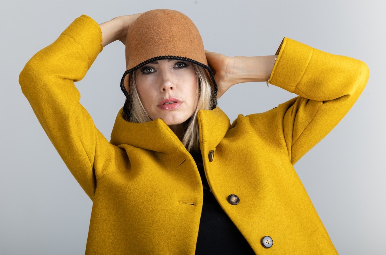 <a style="font-size: 3.5vw;text-shadow: 2px 2px 12px #808080;color: #fff;text-decoration: none;font-weight: 600;" href="/it/vetrina">sono iniziati i<br/>saldi invernali</a>