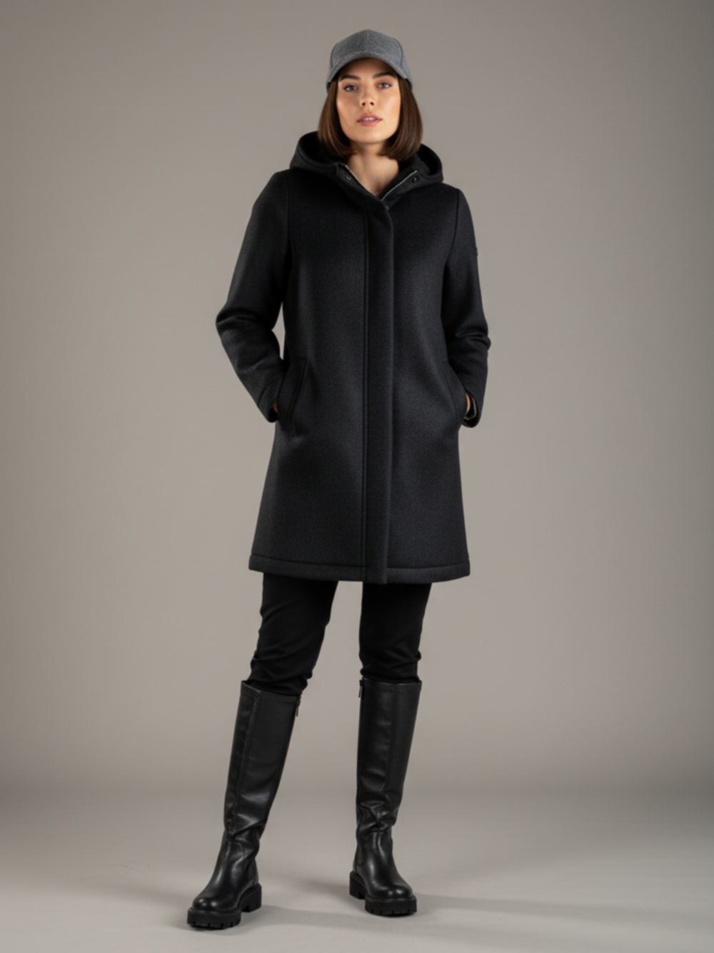 CAPPOTTO IN LANA ACCOPPIATA CON CAPPUCCIO  NERO 